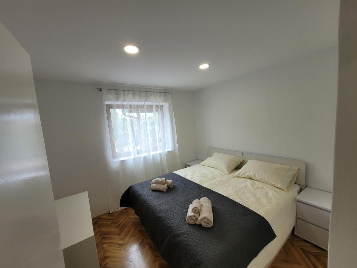 The Setting Sun Apartment อูมัค ภายนอก รูปภาพ
