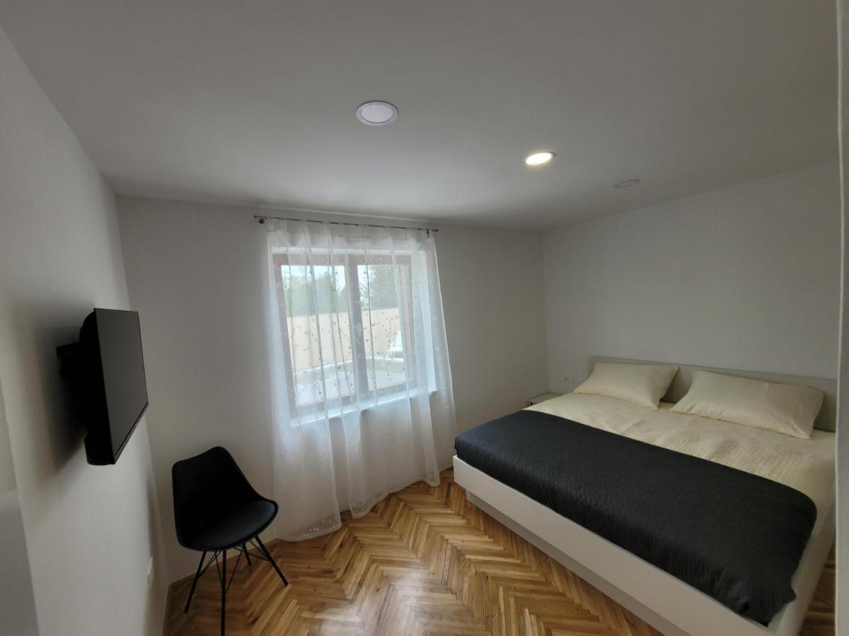 The Setting Sun Apartment อูมัค ภายนอก รูปภาพ